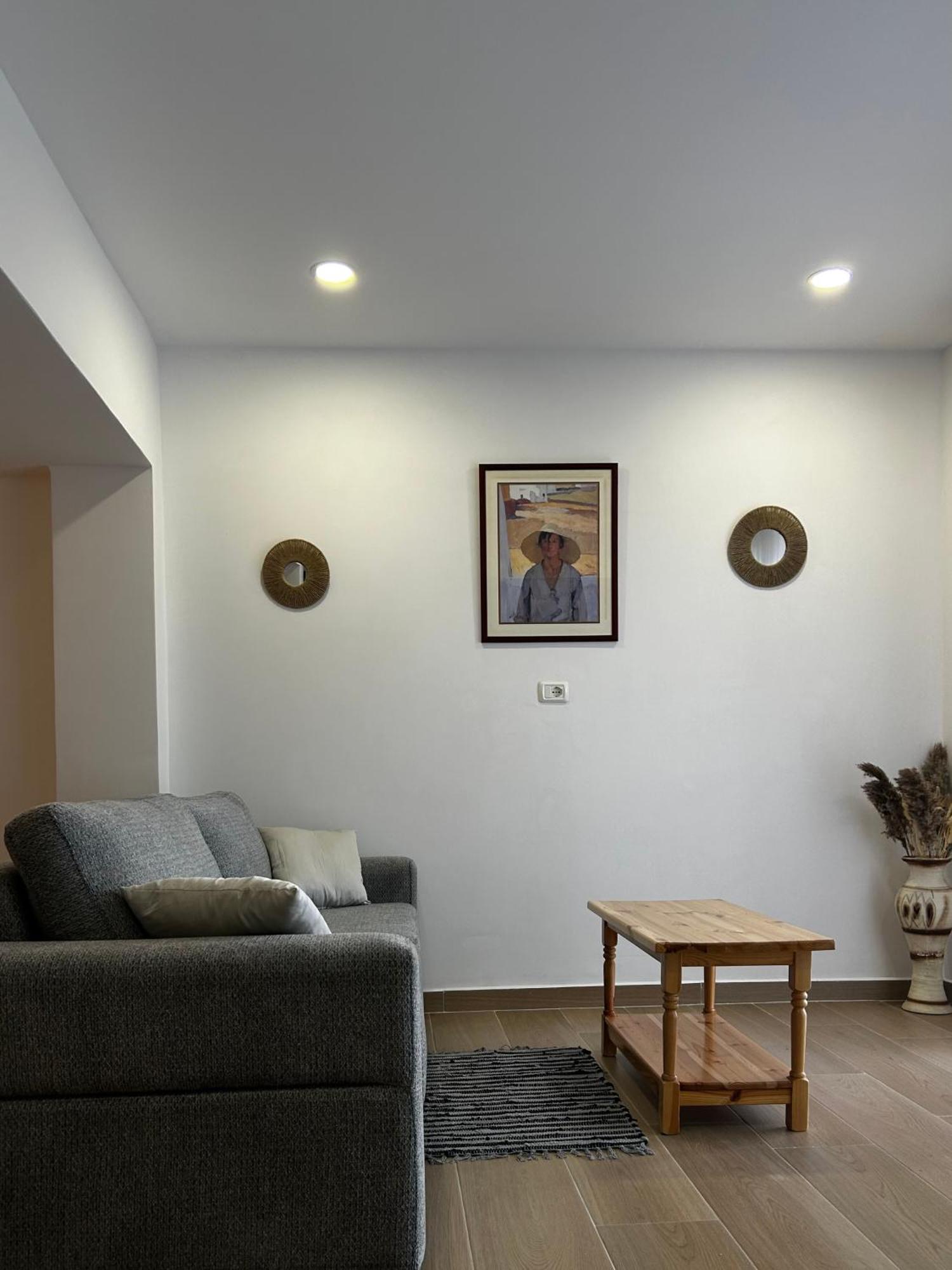 Vourtarea Guesthouse Himare Exterior foto